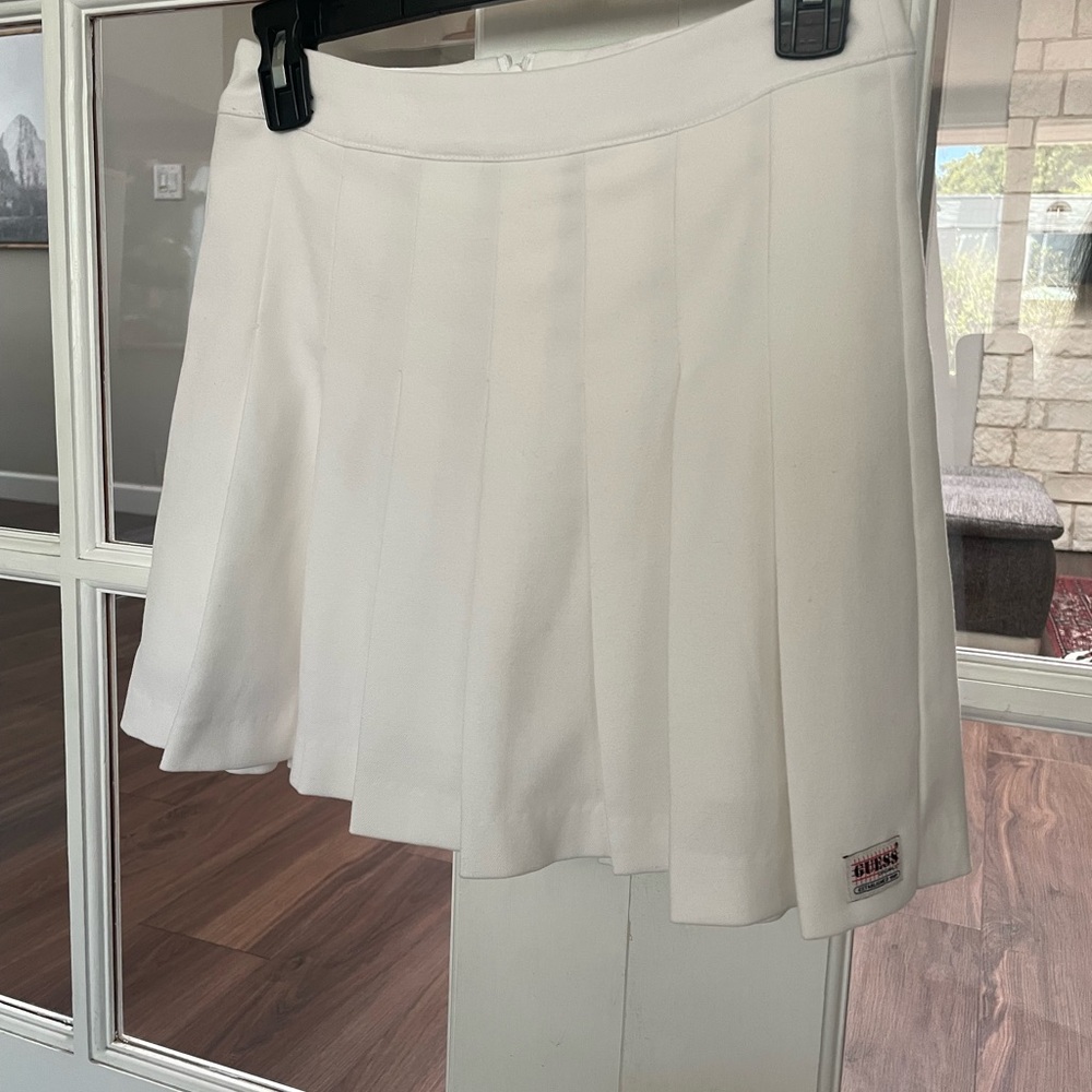 Guess White pleated Mini Skirt